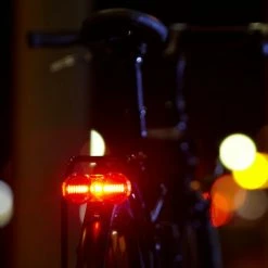 B&M Busch & Müller - Toplight Flat S - Feu Arrière Pour Vélo électrique 321/5ASDC0211 - 321/8ASDC0211 -Accessoires VAE Soldes busch muller toplight flat s feu arriere pour velo electrique e 1422uxzYMEIytVJv5 3840x2160