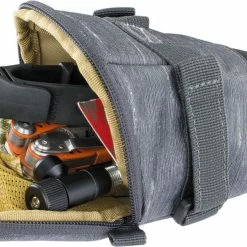 Evoc - Sacoche De Selle "Tour" 1L 6 Evoc - Sacoche De Selle "Tour" 1L -Accessoires VAE Soldes evoc sacoche de selle tour 1 l ouverte 3840x2160