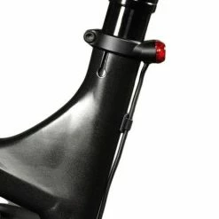 Lupine - Feu Arrière C14 Pour Vélo électrique (montage Sur Tige De Selle) -Accessoires VAE Soldes lupine feu arriere c14 vae montage tige de selle detail 2 3840x2160