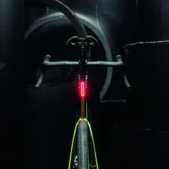 Supernova - Feu Arrière TL3 PRO Avec Feu Stop Et Signal De Freinage D'urgence 6 Supernova - Feu Arrière TL3 PRO Avec Feu Stop Et Signal De Freinage D'urgence -Accessoires VAE Soldes supernova feu arriere tl3 pro 2 3840x2160