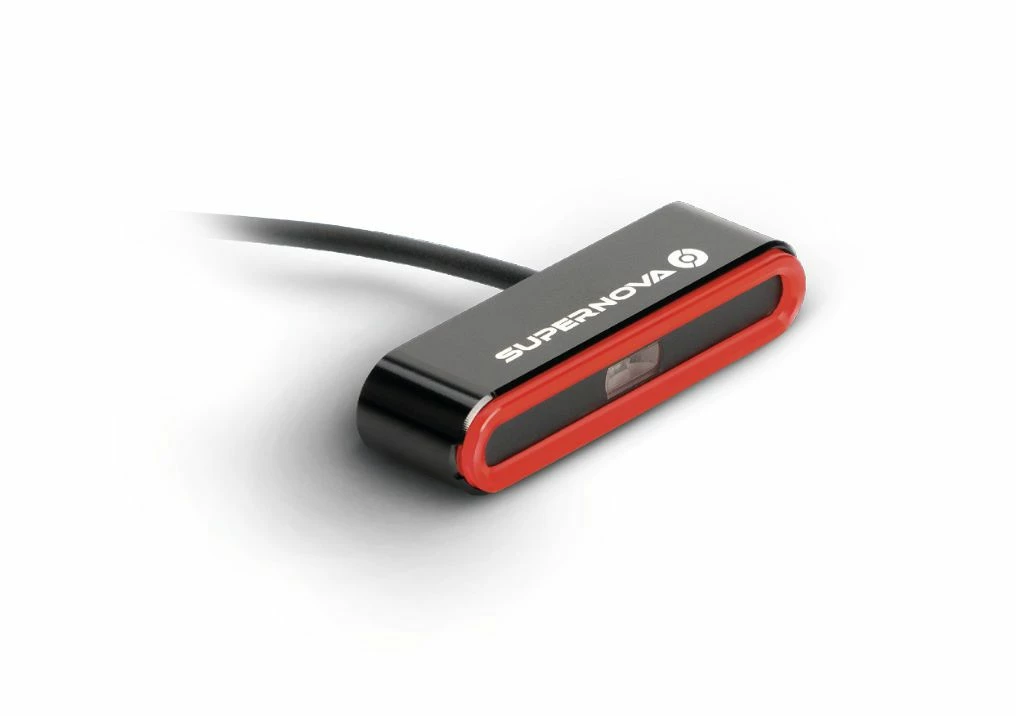 Supernova - Feu Arrière TL3 PRO Avec Feu Stop Et Signal De Freinage D'urgence 1 Supernova - Feu Arrière TL3 PRO Avec Feu Stop Et Signal De Freinage D'urgence